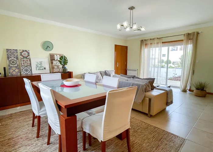 Cozy & Calm House Οβάρ